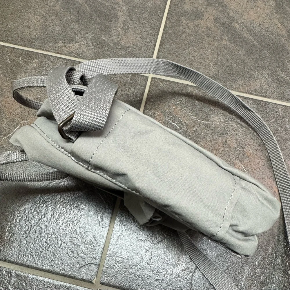 Fjallraven Kanken Sling Bag Mini Crossbody Purse Fog Gray Grey